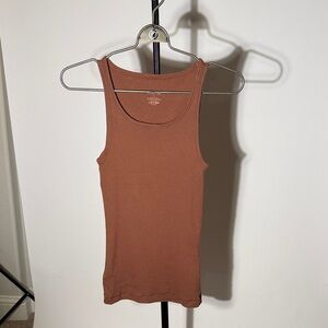 Skims Men size small rib tank top limited edition brown